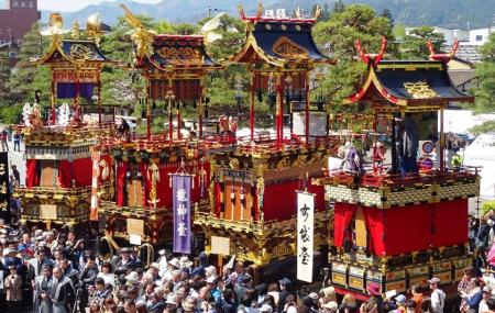 Takayama-matsuri