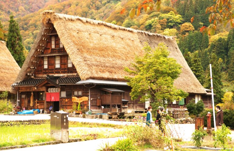 Best Places To Stay In & Around Shirakawa-go - Snow Monkey Resorts