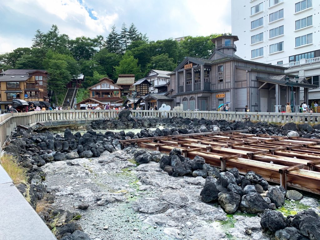 kusatsu-onsen-yubatake