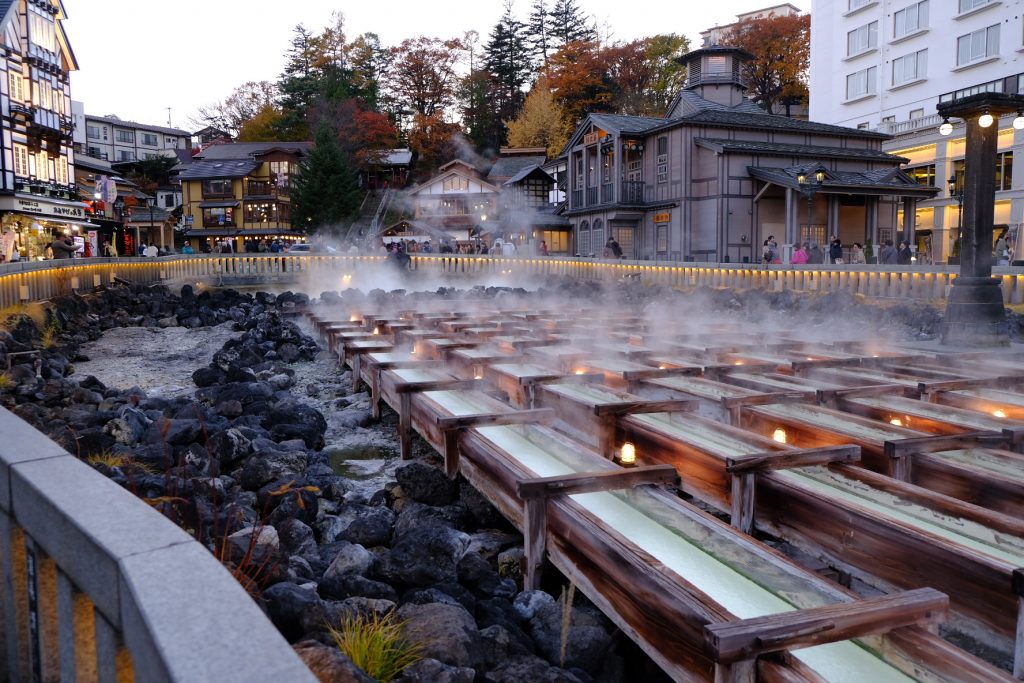 kusatsu-onsen-yubatake