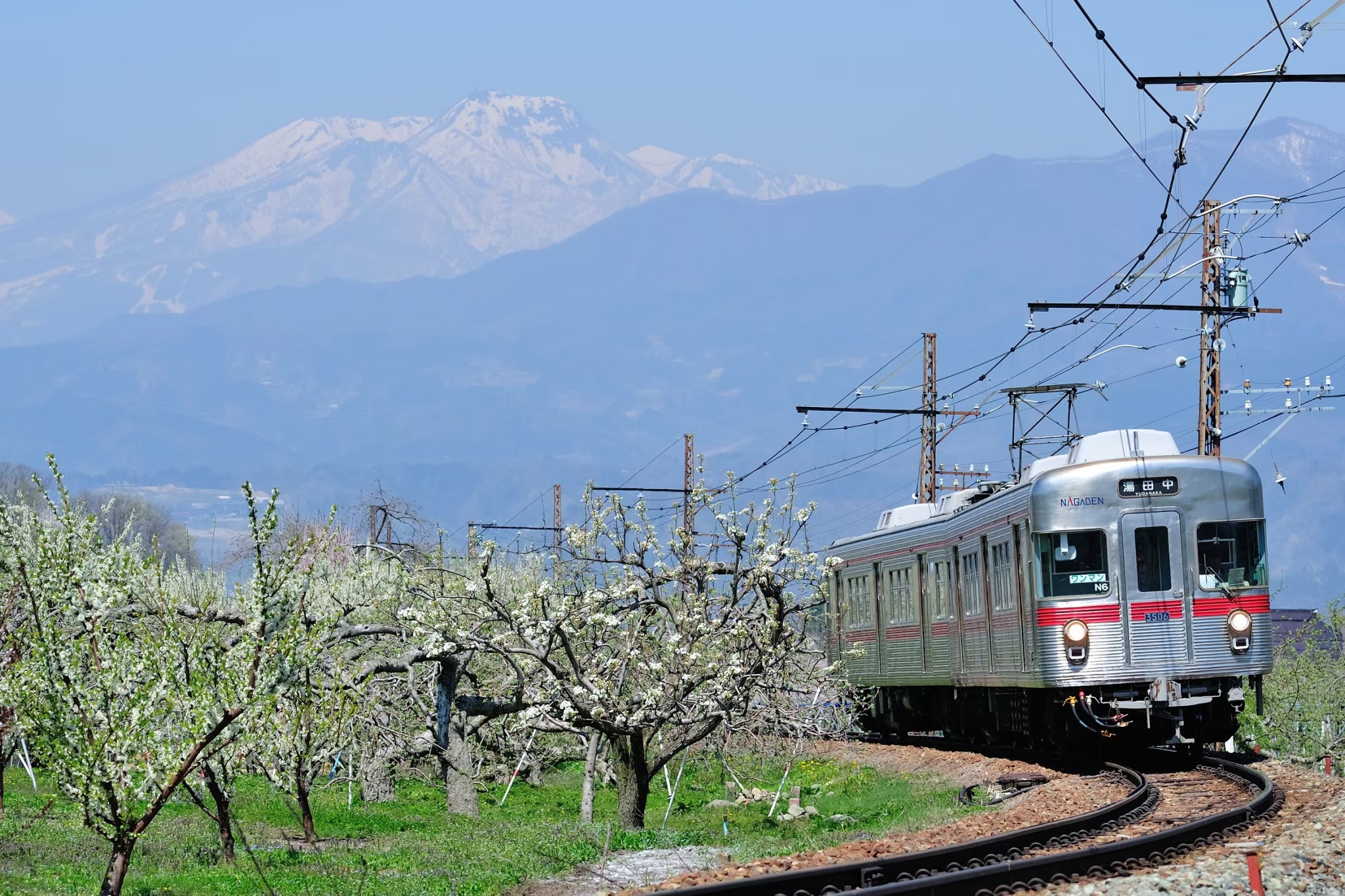 nagaden-local-train