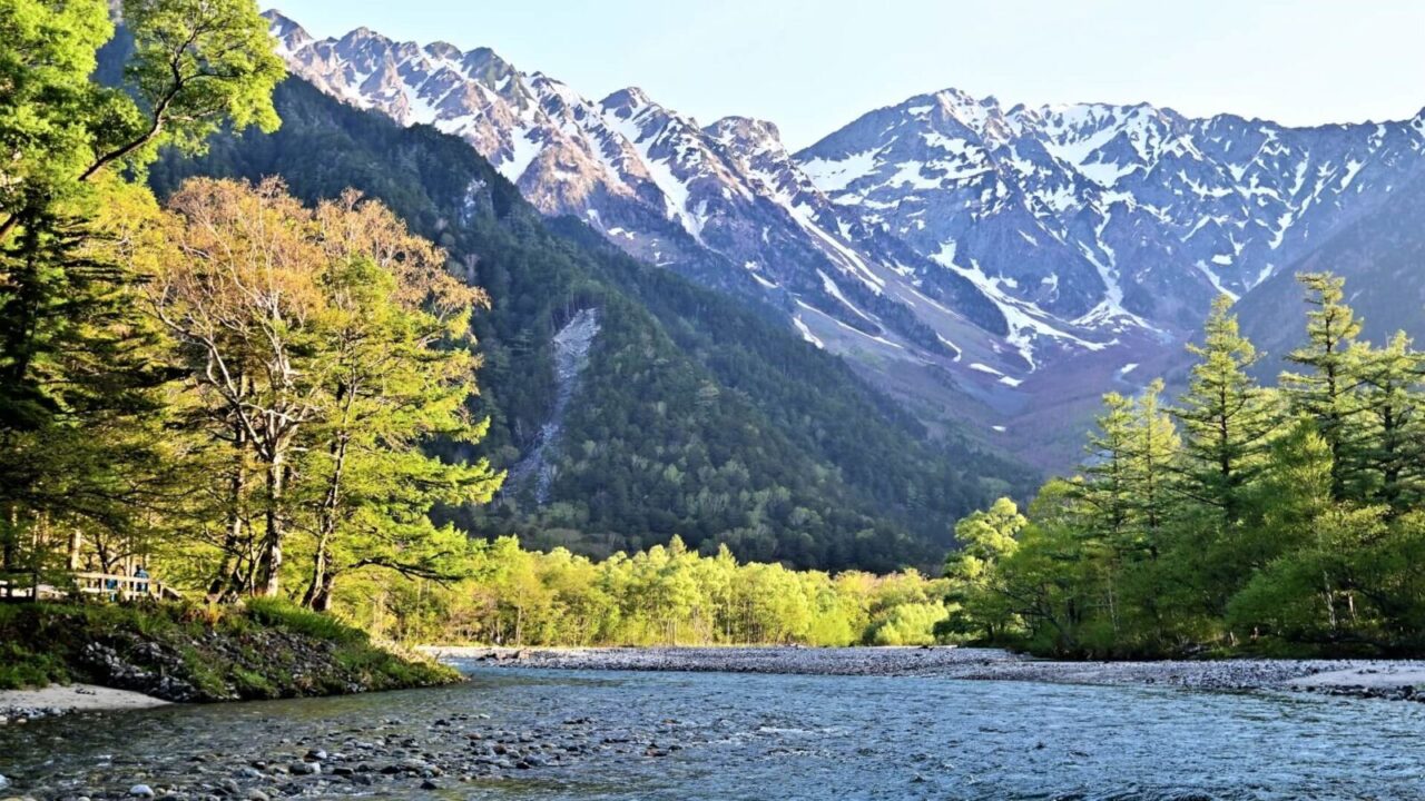 Walking in Kamikochi - Where to Go & What to See - SNOW MONKEY RESORTS