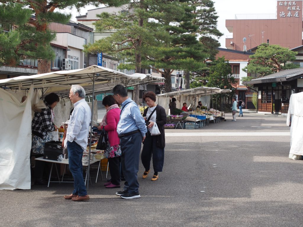 takayama-asaichi-morning-market