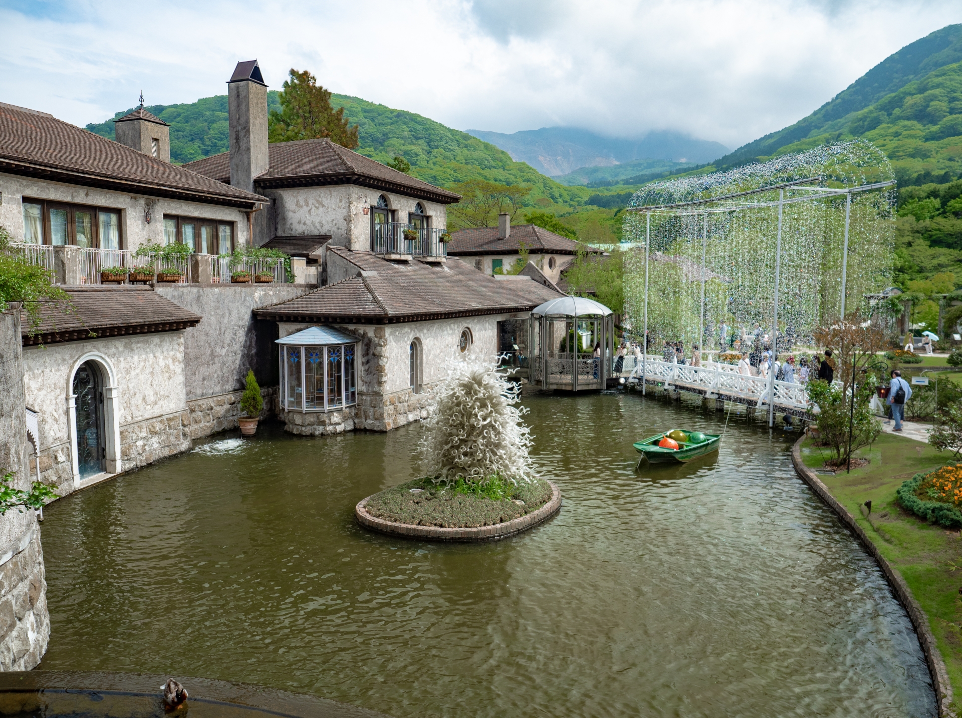 hakone-venetian-glass-museum