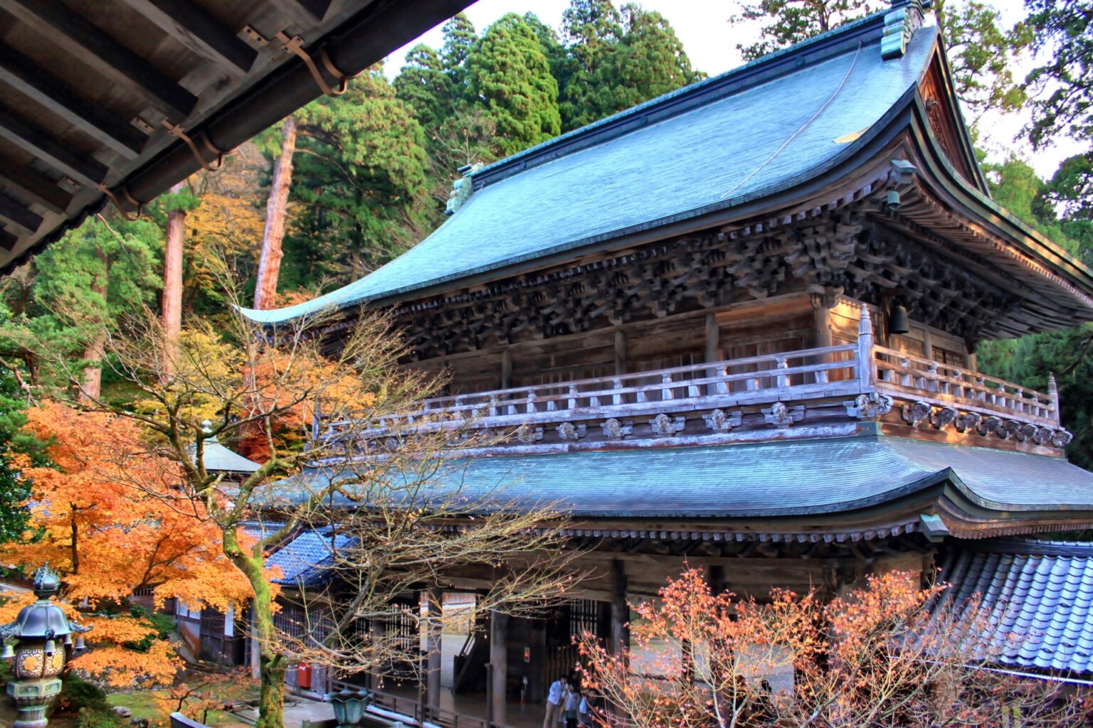 Daihonzan Eihei-ji Temple - Snow Monkey Resorts