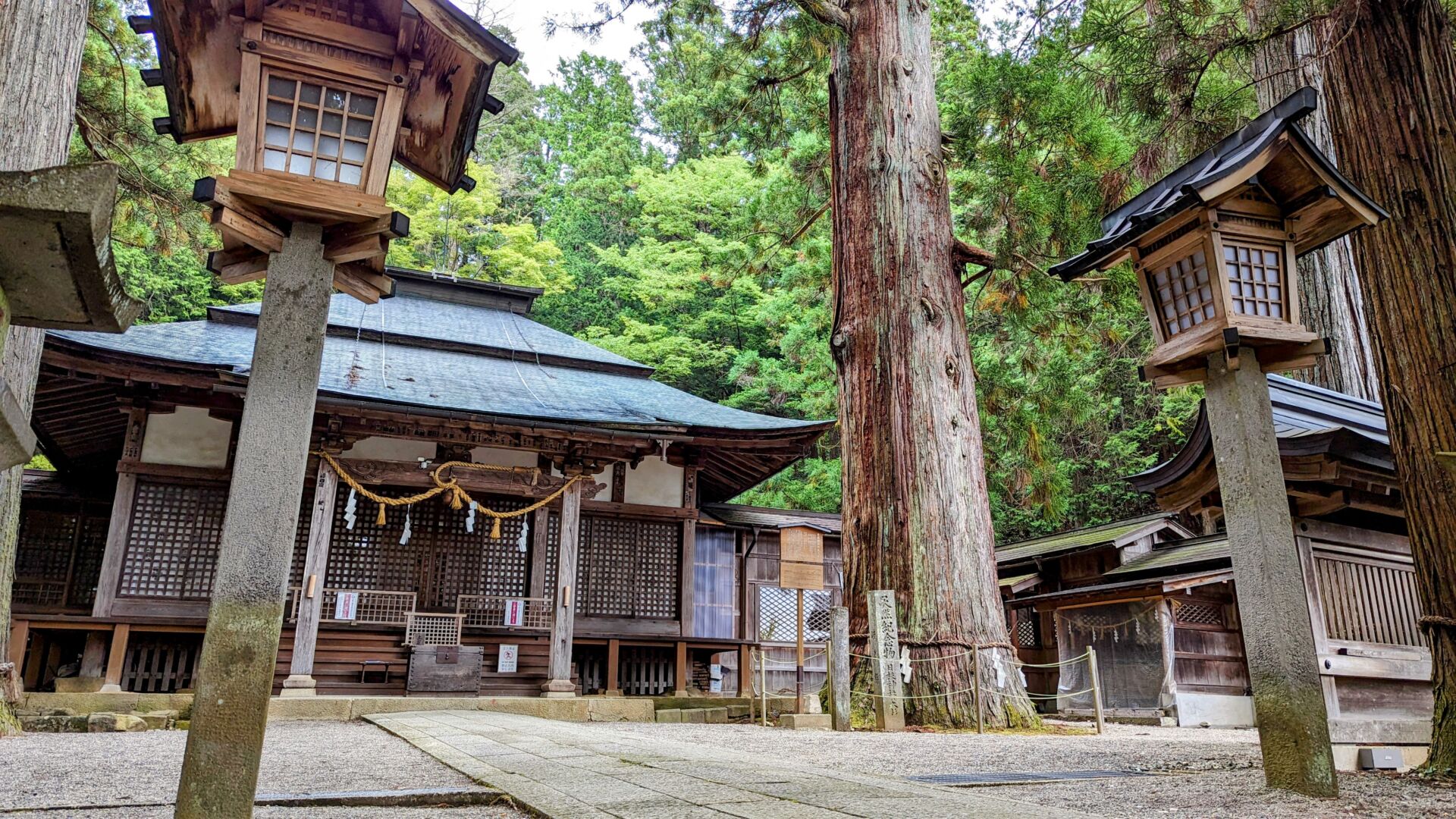 takayama-Hie Shrine