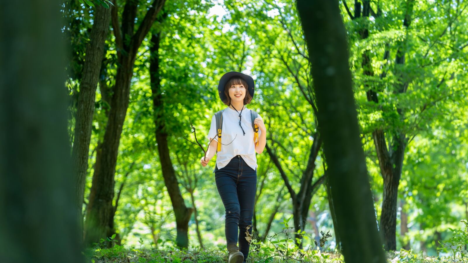 hiking-girl