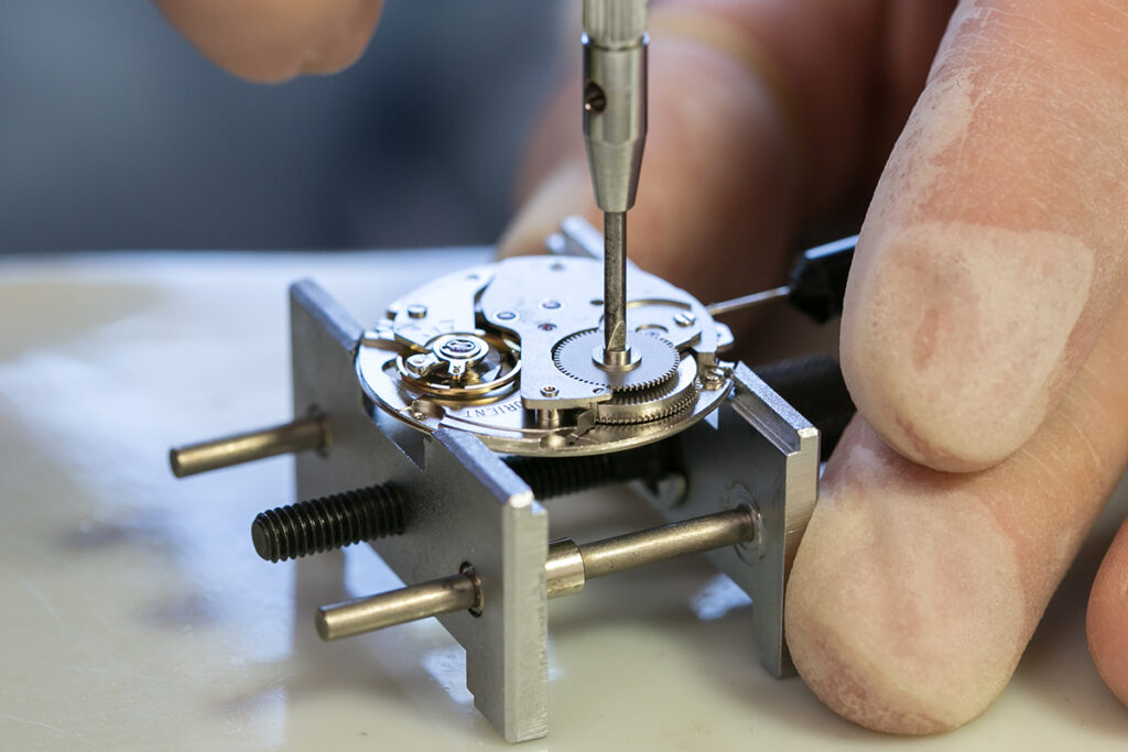 shimosuwa-watchmaking