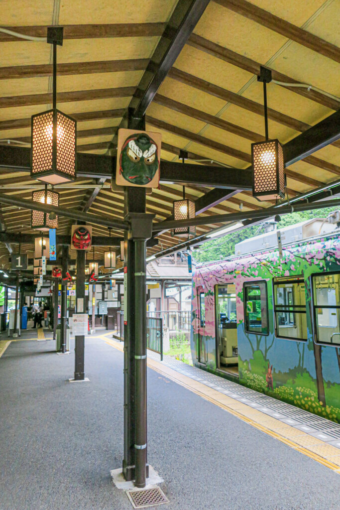 Eizan-railway-kyoto-kurama-dera-temple